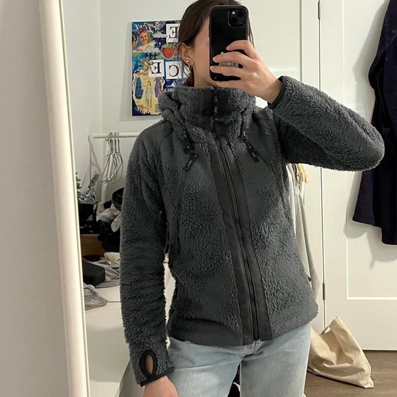 KUHL fleece - Picture 3 of 3